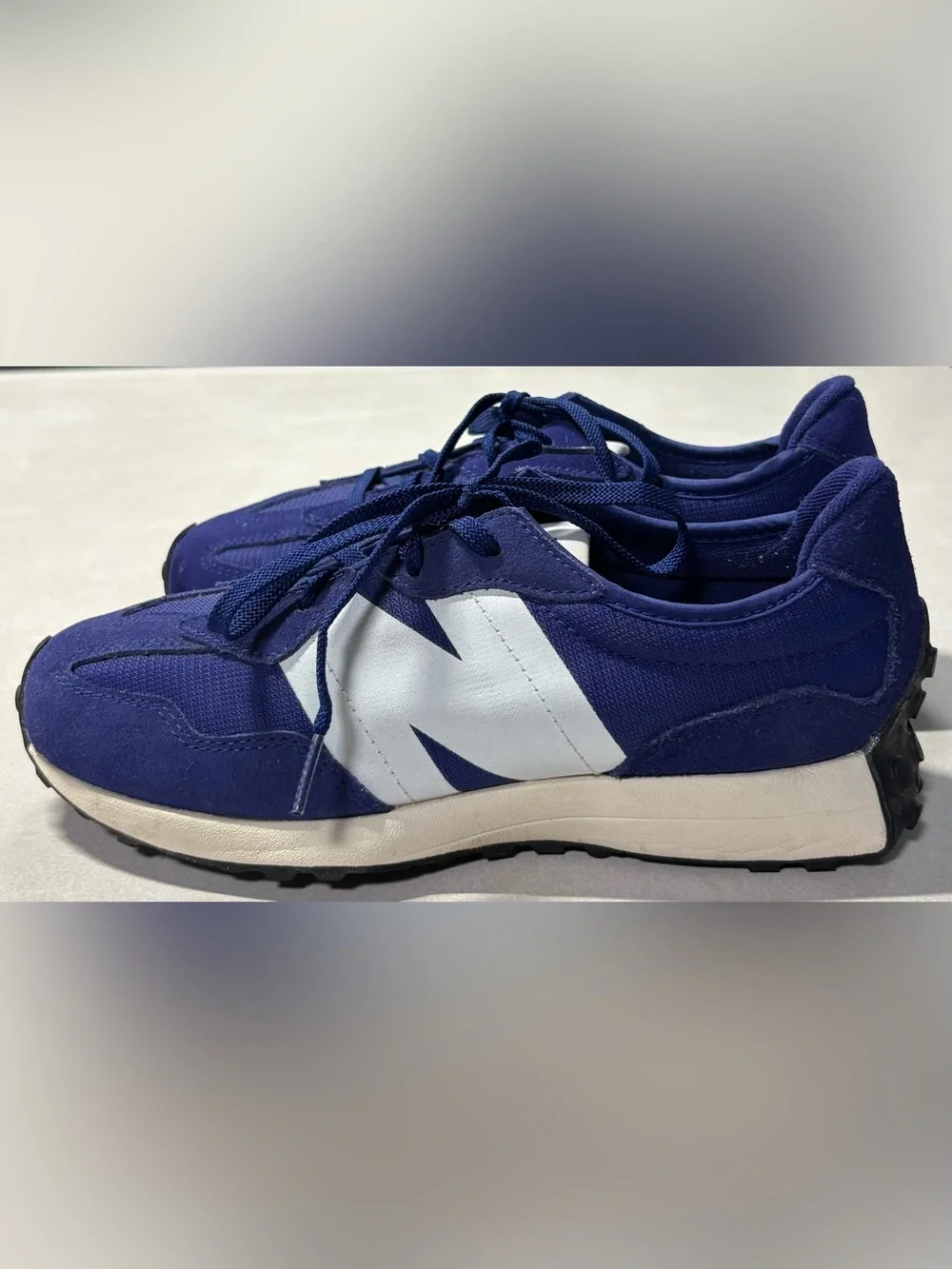New Balance Men's Royal Blue and White Classic Sneakers